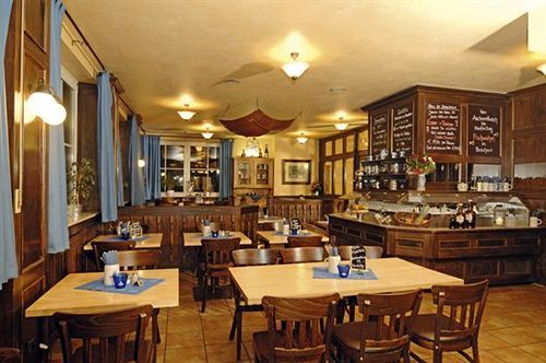 Brauhotel Jan Van Werth نيوس المطعم الصورة